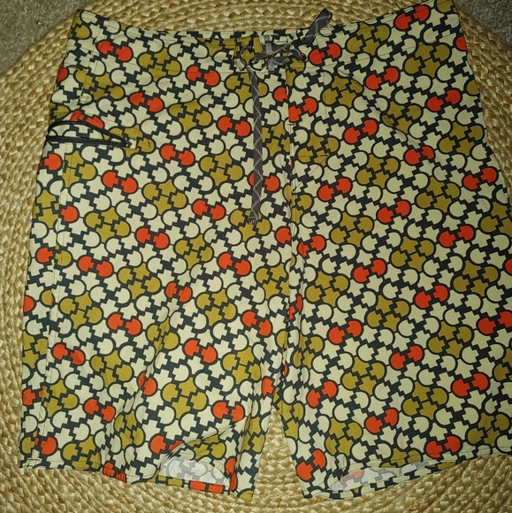 Patagonia Wavefarer Board Shorts Geomtric Sz.33 - Picture 2 of 6